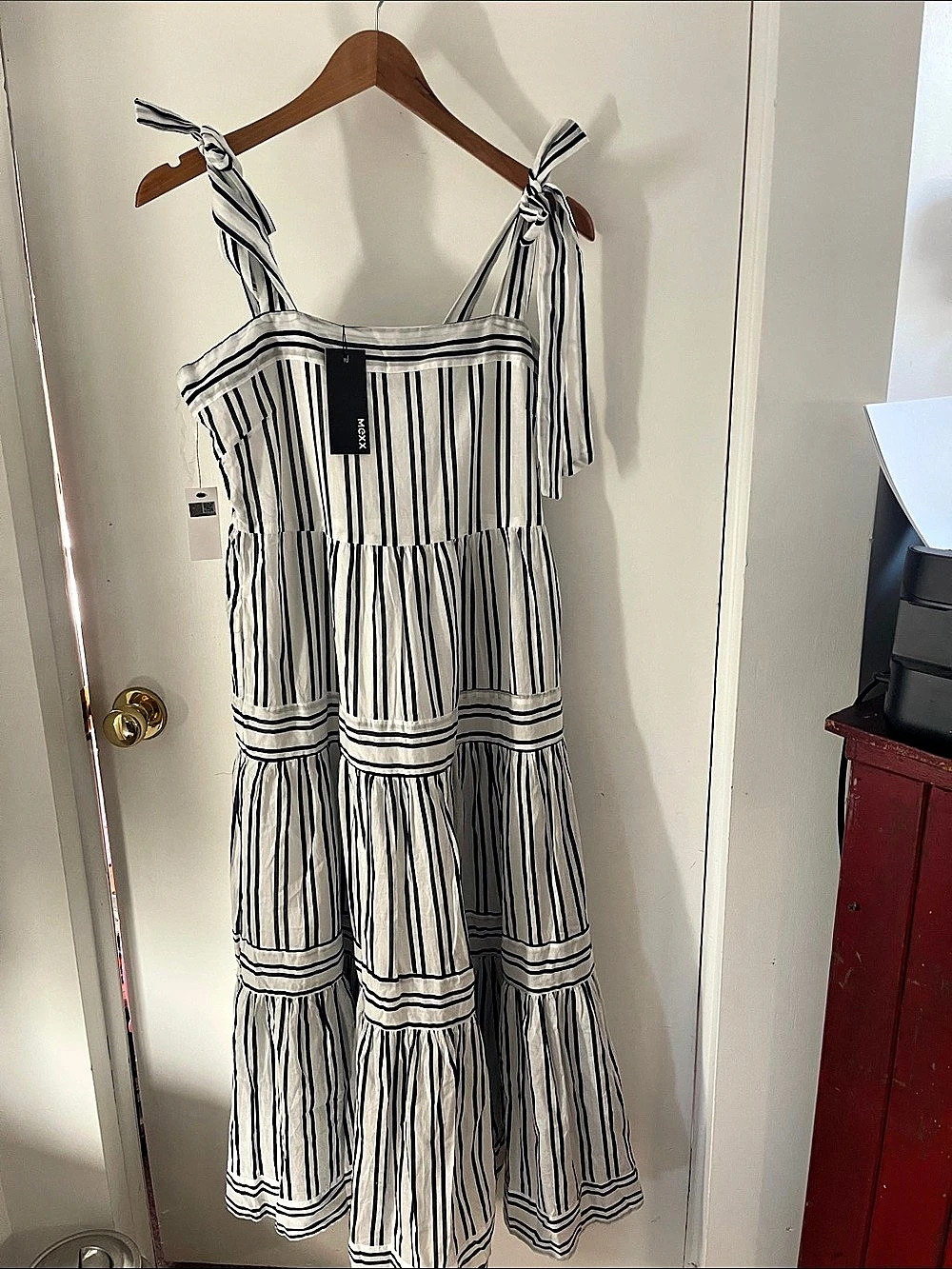 Mexx Maxi Tie Strap Dress Striped Maxi Dress in White & Blue Size Medium NWT